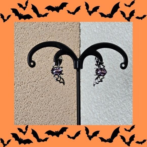 ๐ Purple Gemstone Halloween Bat Earrings (NWOT) - Picture 1 of 6